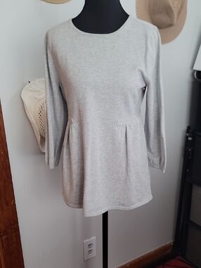 Banana Republic Light Gray Tunic Top - M